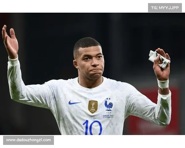 探讨足球运动员年薪居高不下的五大关键成因深度全面解析及行业趋势 探讨足球运动员年薪居高不下的五大关键成因深度全面解析及行业趋势