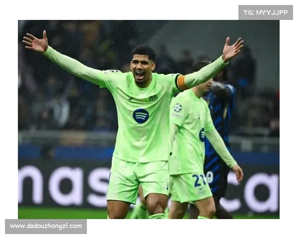 如何提升阿劳霍在乌拉圭防线中的稳定性与表现